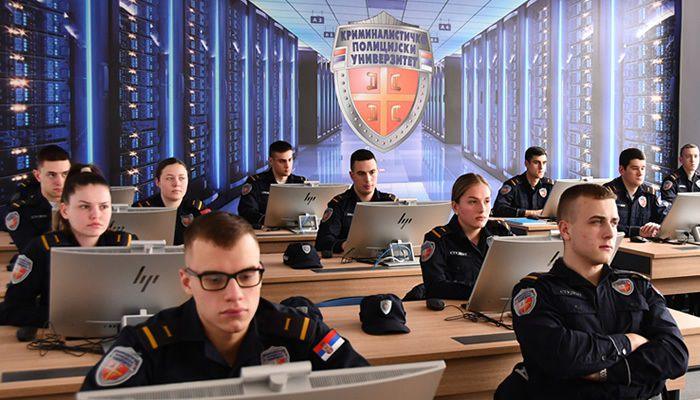 Strukovno udruženje policije, Dr Rudolf Arčibald Rajs, Novi Sad