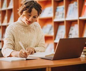 Obrazovanje. Univerzitet Privredna Akademija Novi Sad, Strukovno udruženje policije, Dr Rudolf Arčibald Rajs, Novi Sad